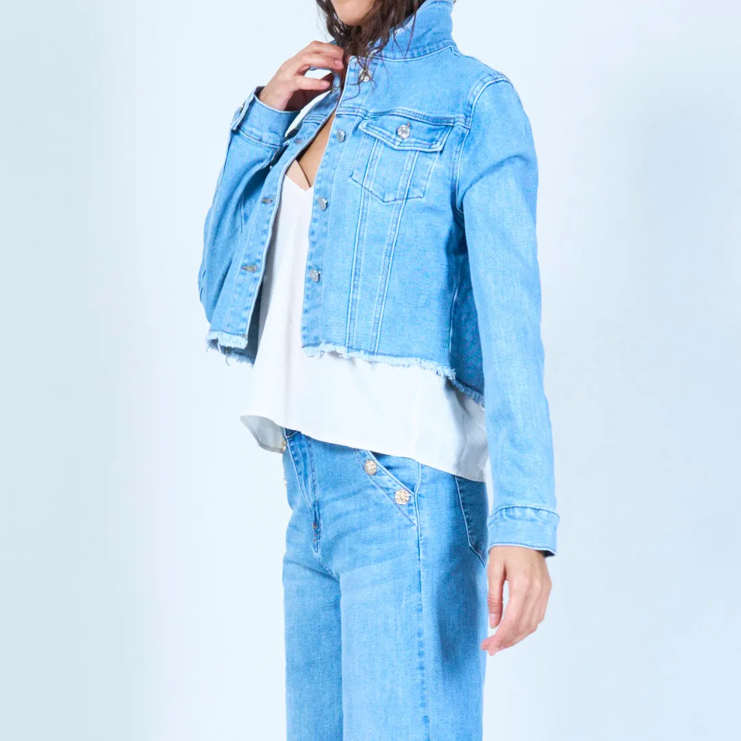 Cropped denim jacket with raw hem wholesale