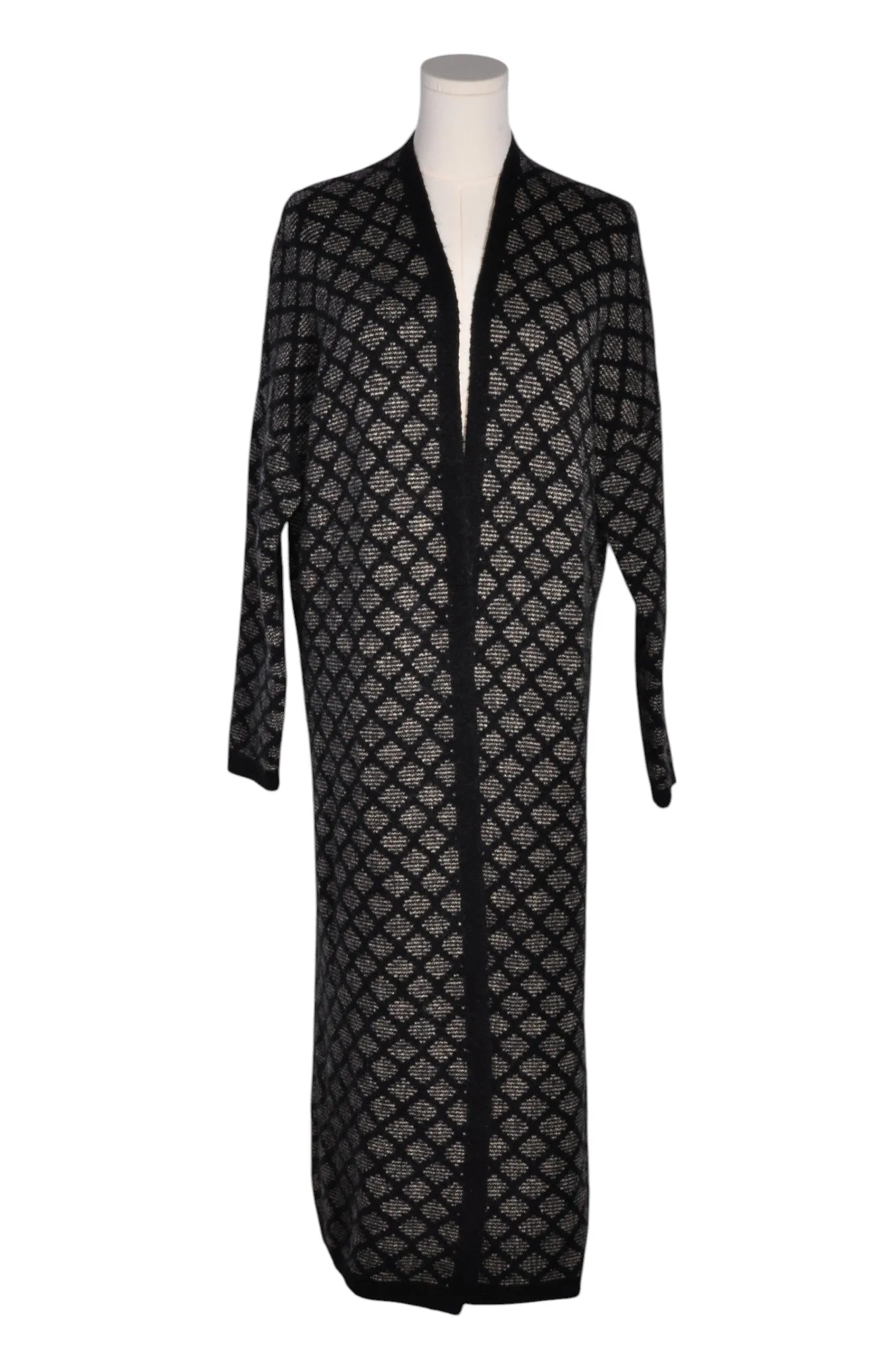 PARAPHRASE Women Cardigans Regular fit in Black - L
