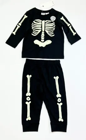 Skeleton pyjamas brand new - Size 1